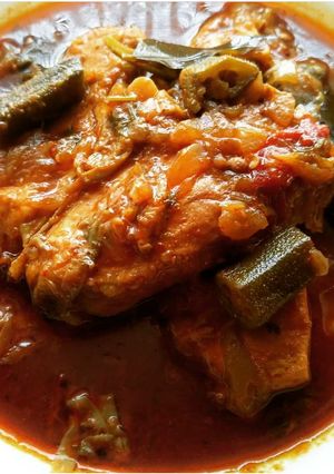 A picture of Tangy Fish curry with okra.