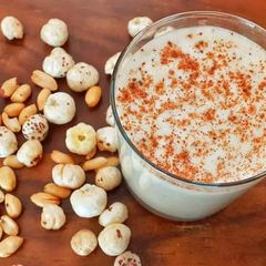 A picture of Makhana Peanut Milkshake.