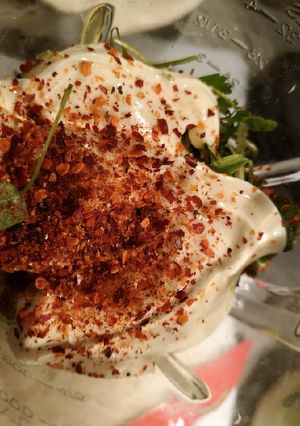 A picture of Mango chili mayo dressing.