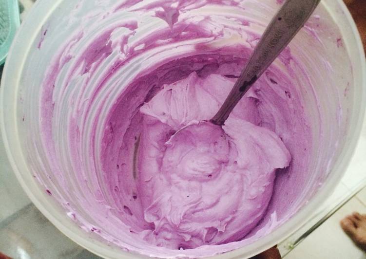 Resep Es krim taro alias ubi ungu yang Bisa Manjain Lidah