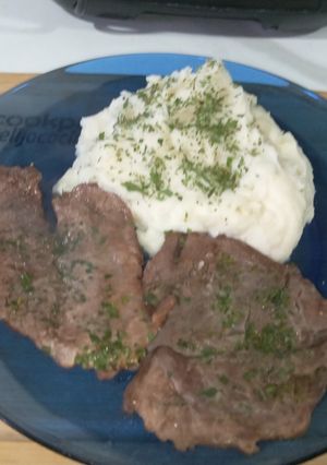 Foto principal de Churrasco 🥩 con puré de papas