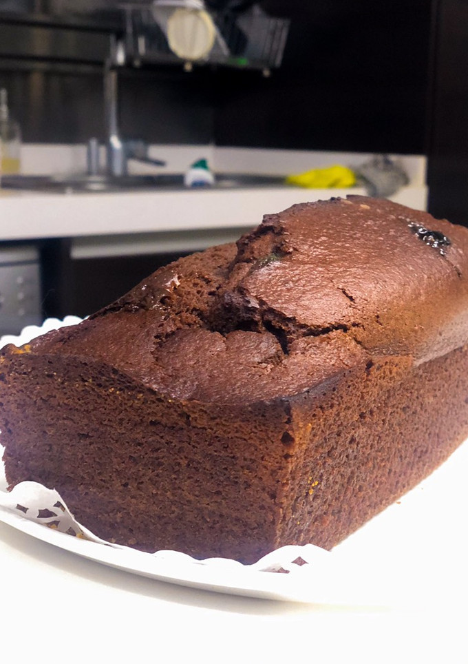 Una foto de Budín de chocolate húmedo fácil y rápido 🤎