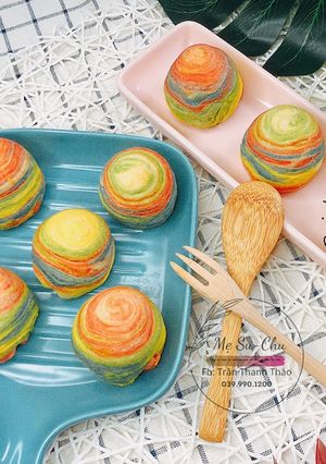 Hình của món Bánh trung thu cầu vồng.