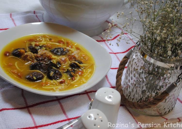 Azerbaijani noodles soup