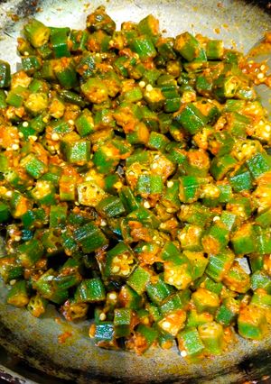 मसाला भिंडी (Masala bhindi recipe in hindi) रेसिपी मुख्य फोटो