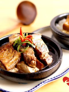 一鍋到底!電鍋料理~~家常滷肉控豆腐 的食譜成品照片