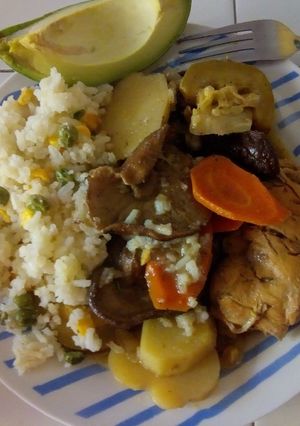 Una foto de Pollo al limón