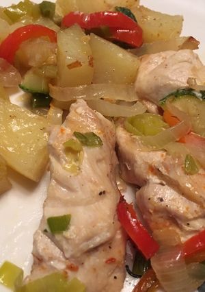 Una foto de Supremas al horno con verduras