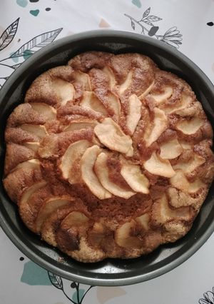 Una foto de Bizcocho de manzana 🍎