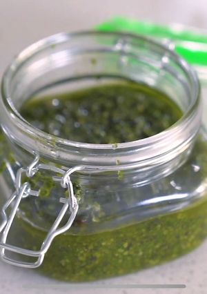 Una foto de Pesto con Robot de cocina