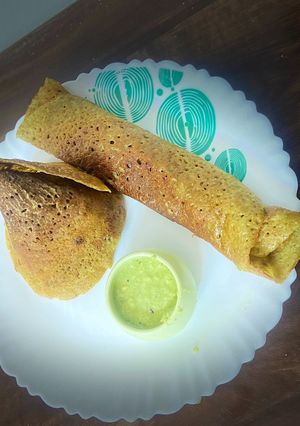 मूँग दाल ग्रीन डोसा रेसिपी मुख्य फोटो