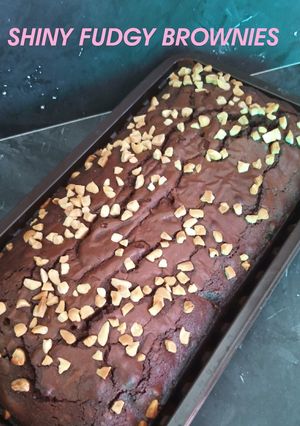 Foto resep Shiny fudgy brownies pake selai coklat