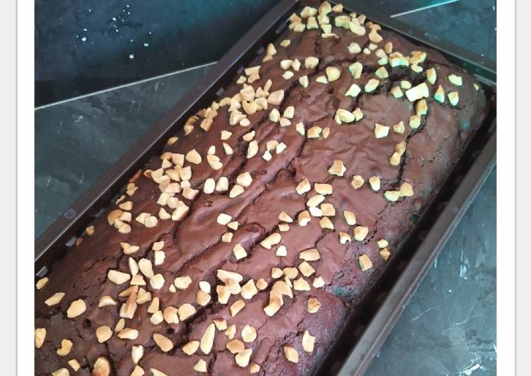 Resep Shiny fudgy brownies pake selai coklat yang Bisa Manjain Lidah