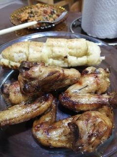 Una foto de Alita a la parrilla