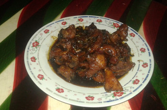 Bagaimana Menyiapkan Ayam Kecap gurih pedas manis😋😘 Istimewa