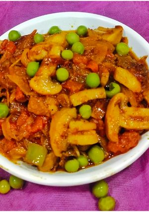 A picture of Green Peas Mushroom Masala.