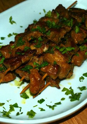 Una foto de Pincho moruno de cordero con ras el hanout🍴