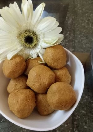 A picture of Healthy ladoo.
