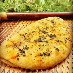 A picture of Garlic Bread.