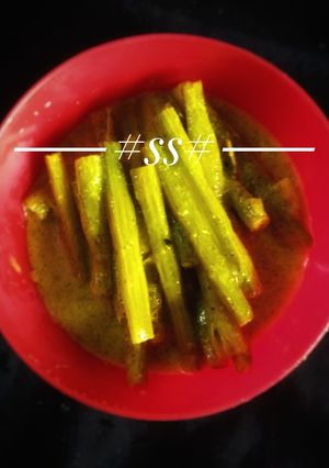 A picture of Drumsticks with mustard sauce #Cookpad.