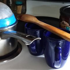 A picture of Cafe de olla con cardamom.