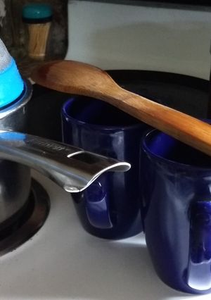 A picture of Cafe de olla con cardamom.