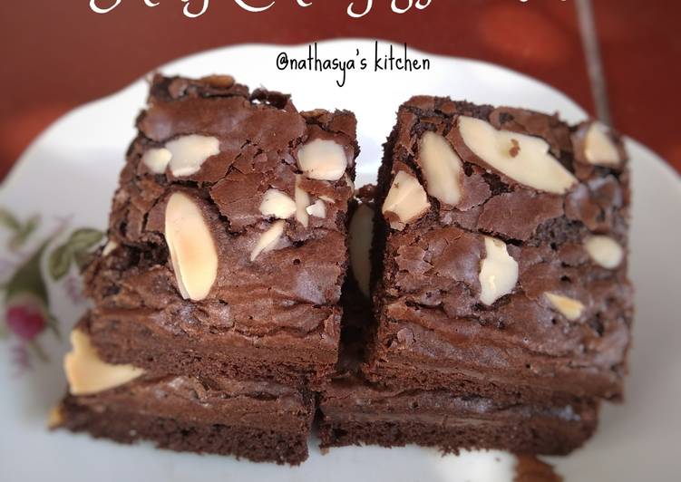 Shiny Chewy Brownies