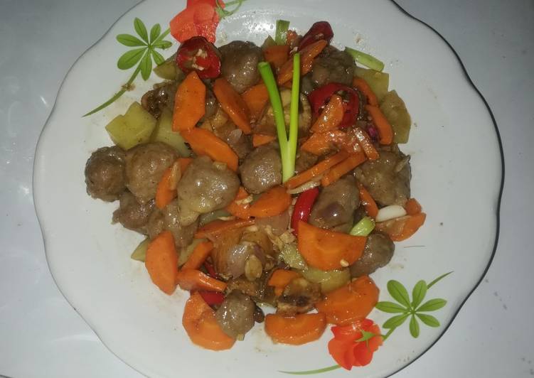 Chicken slice and Beef Meatball with Oyster sauce
