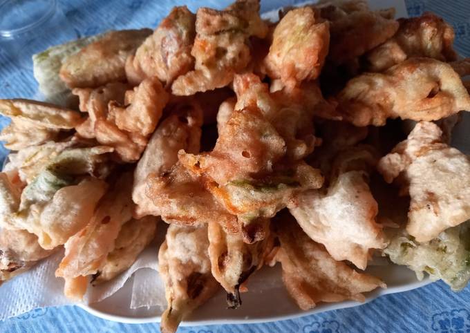 Guida passo passo a Fai Qualsiasi notte della settimana Frittelle di fiori di zucca