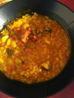 Una foto de Arroz con habichuelas caldoso
