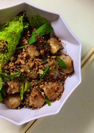 Hình của món Bún chả giò.