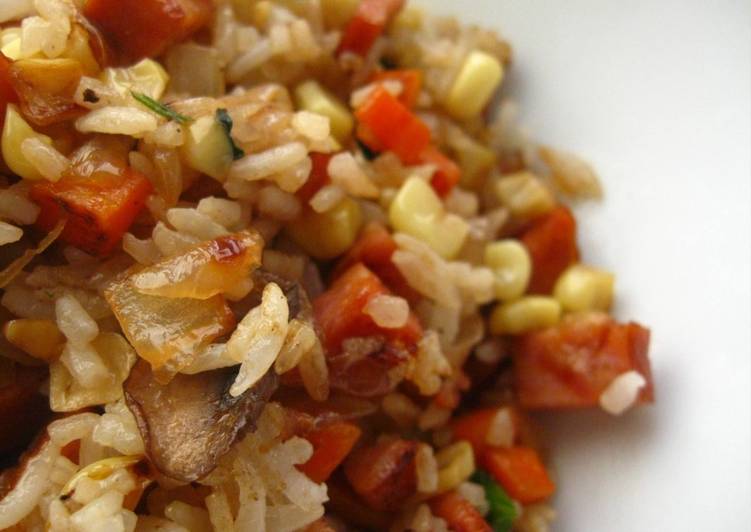 Simple Way to Prepare Speedy Cooking 101: Fried Rice Needs Dried Rice