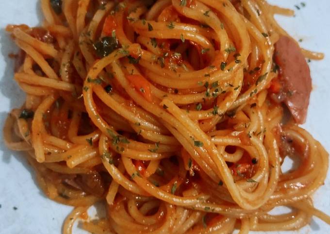 Resep Spaghetti Bolognese Sosis Oleh Indah Agustin Damayanti Cookpad