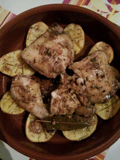 Una foto de Pollo al ajillo🍗 (Sarita style)