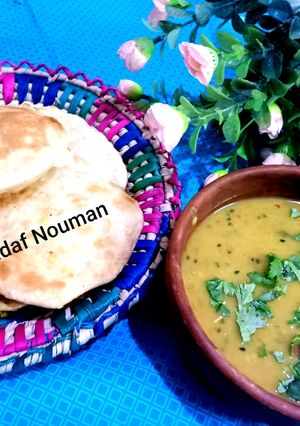 A picture of Kachori alu ka sagh.