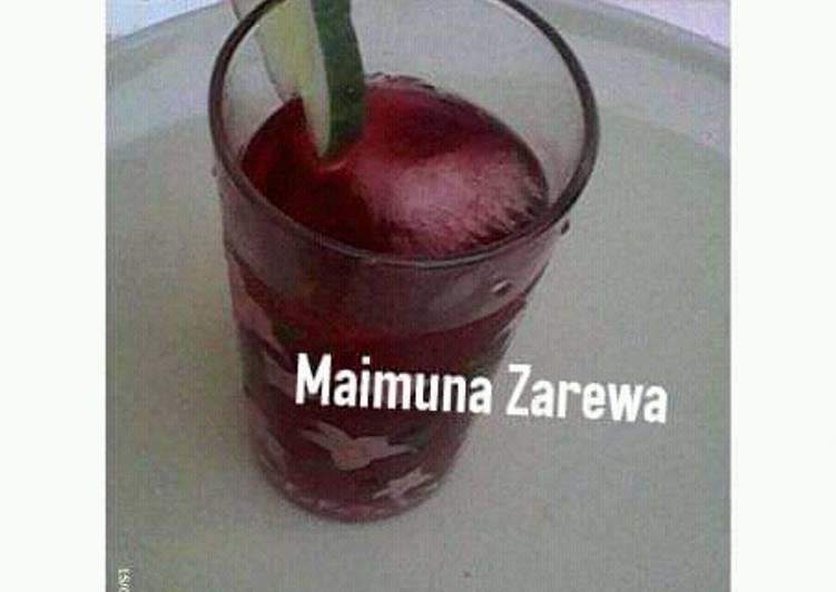 Zobo drink/Roselle drink/hibiscus drink