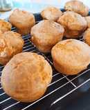 Αλμυρά muffins-cupcakes ή κέικ τυριού με λαχανικά χωρίς γλουτένη, αφρός