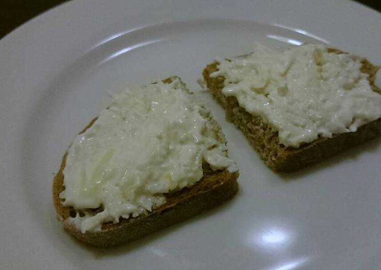 Easiest Way to Make Speedy Parsley spread