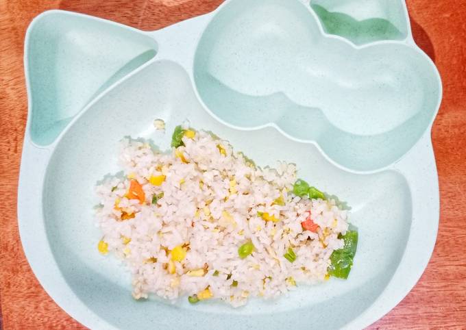 Bagaimana Menyiapkan Day. 291 Breakfast: Nasi Goreng Saos Tiram (15 month+), Bisa Manjain Lidah