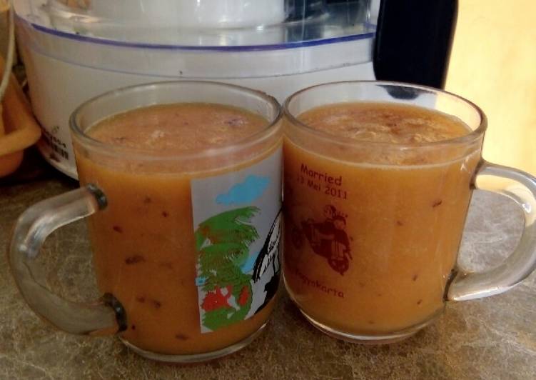 Langkah Mudah untuk Menyiapkan Jus apel mix wortel,plum dan jeruk manis yang Sempurna