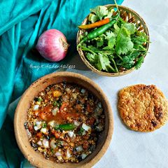 A picture of Tomato poda / Burnt mashed tomatoes.
