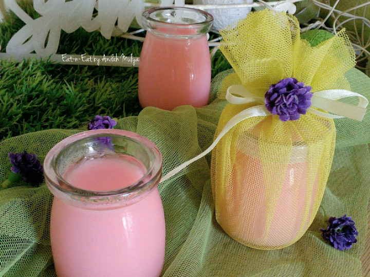 Cara Gampang Menyiapkan Strawberry silky pudding Anti Gagal