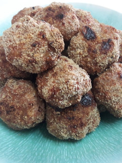 Una foto de Fasírt - albóndigas - comida húngara en castellano