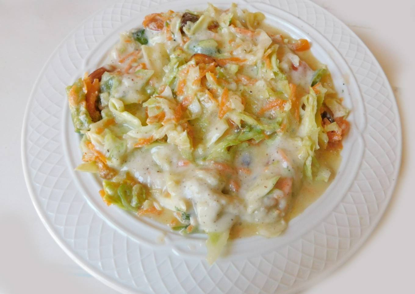 Creamy tasty coleslaw