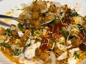 A picture of samosa chaat