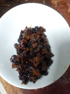 辣炒豆䜵蘿蔔乾 的食譜成品照片