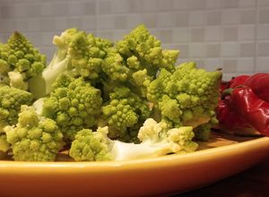 Una foto de Coliflor italiano con aceite de oliva y chille hot