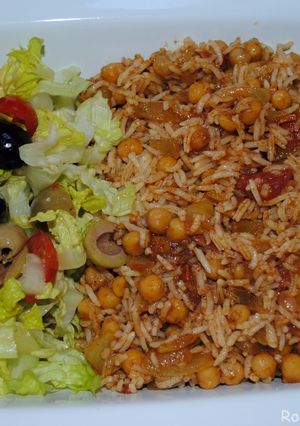 A picture of Chickpeas rice.
