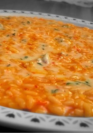 Foto di Risotto al peperone rosso, peperoncino e fonduta al gorgonzola al timo 🌶 🧀