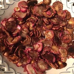A picture of California Farm Honey Radish Chip Snacks.